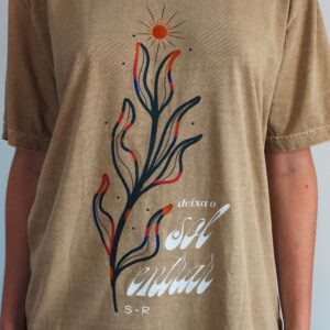 Camiseta Estampa "Deixa o sol entrar" - Imagem 2